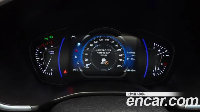 Hyundai Santa Fe 2018 thumb 8