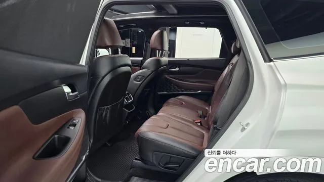 Hyundai Santa Fe 2018 thumb 12