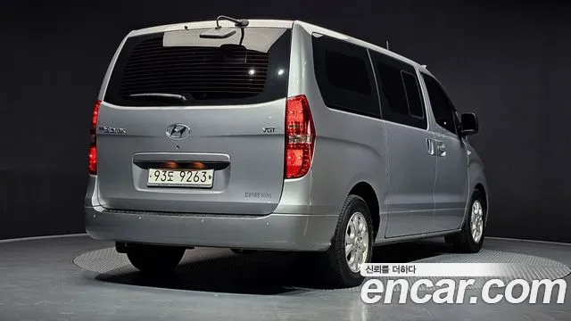 Hyundai Starex 2014 thumb 2