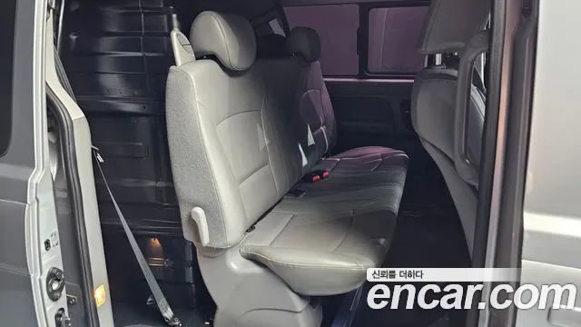 Hyundai Starex 2014 thumb 11