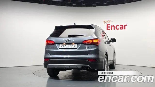 Hyundai Santa Fe 2014 thumb 4