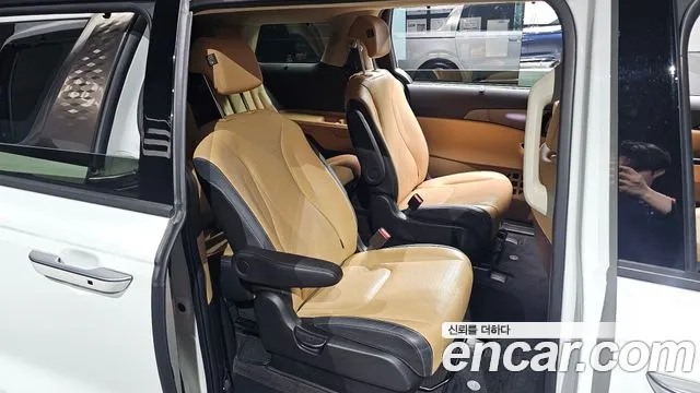 Kia Carnival 2022 thumb 12