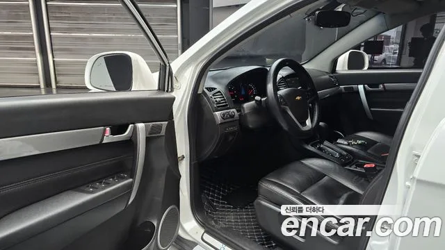 ChevroletGMDaewoo Captiva 2016 thumb 10