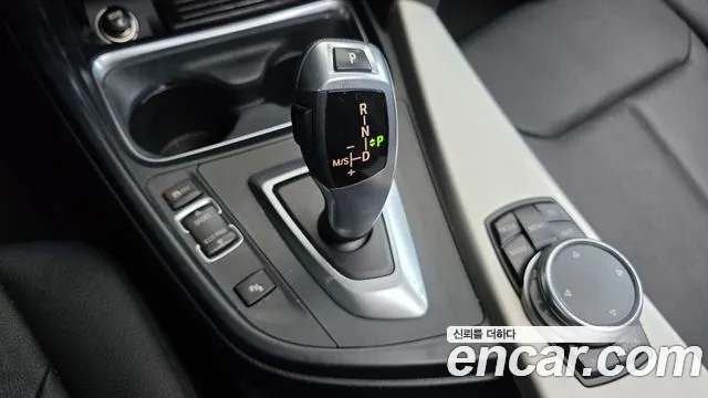 BMW 3-Series 2015 thumb 9
