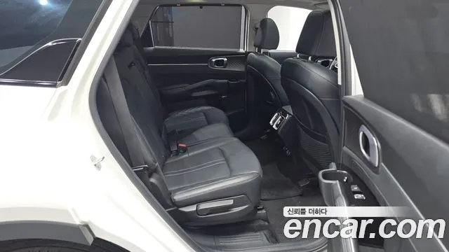 Kia Sorento 2023 thumb 10