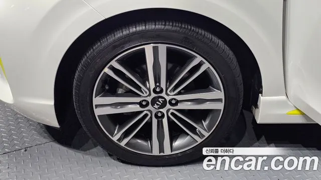 Kia Morning 2018 thumb 5