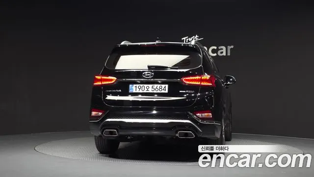 Hyundai Santa Fe 2019 thumb 4