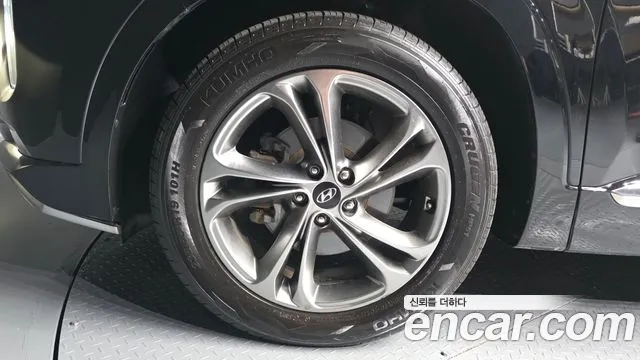 Hyundai Santa Fe 2019 thumb 5
