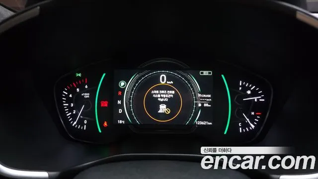 Hyundai Santa Fe 2019 thumb 8
