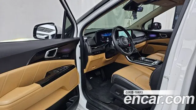 Kia Carnival 2023 thumb 10