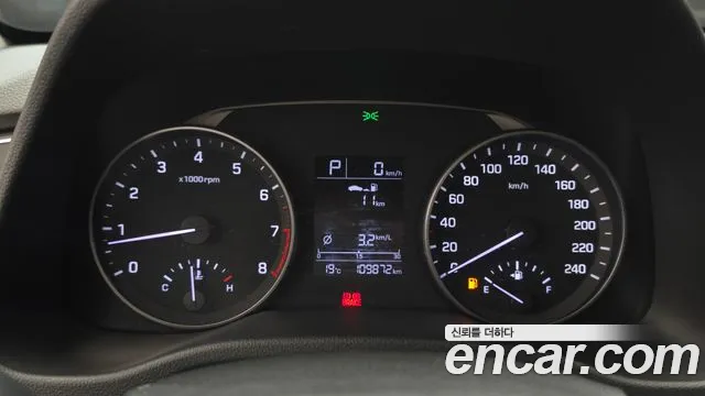 Hyundai Avante 2016 thumb 8
