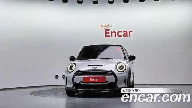 MINI Hatch 2021 thumb 3