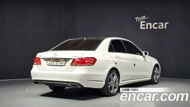 Mercedes-Benz E-Класс 2016 thumb 2