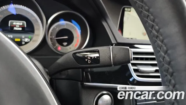 Mercedes-Benz E-Класс 2016 thumb 9