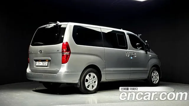 Hyundai Starex 2019 thumb 2