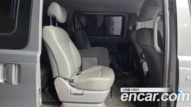 Hyundai Starex 2019 thumb 12