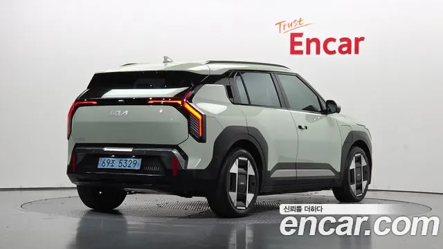 Kia EV3 2024 thumb 2