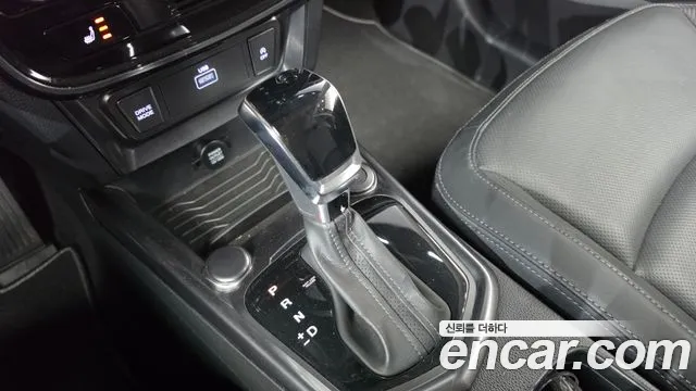 KG_Mobility_Ssangyong TIBOLI 2020 thumb 9