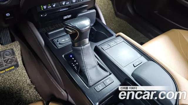 Lexus ES 2019 thumb 9