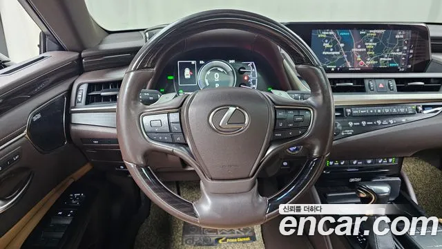 Lexus ES 2019 thumb 12