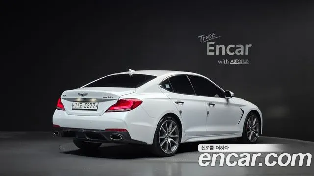 Genesis G70 2019 thumb 2