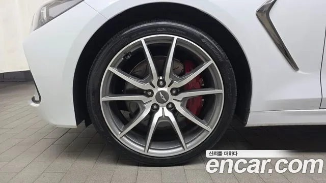 Genesis G70 2019 thumb 5