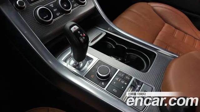 Land Rover Range Rover Sport 2016 thumb 8