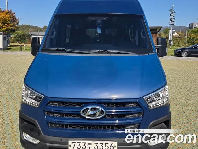 Hyundai Staria 2017 thumb 3