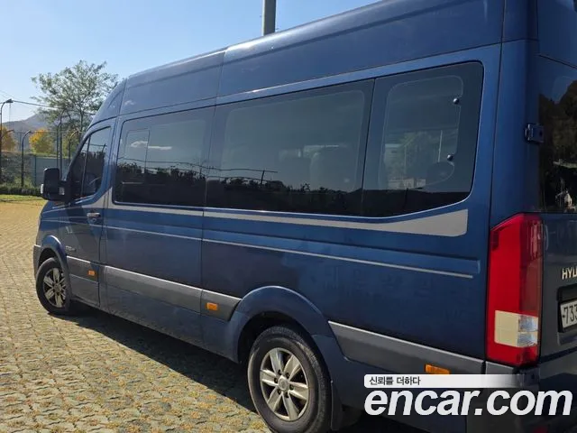 Hyundai Staria 2017 thumb 4
