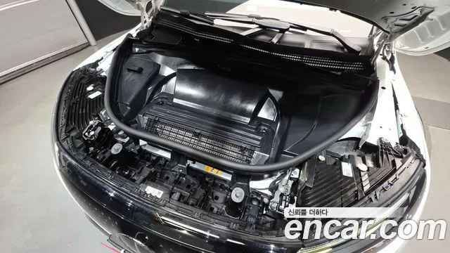 Mercedes-Benz EQE 2023 thumb 6