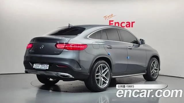 Mercedes-Benz GLE 2018 thumb 2