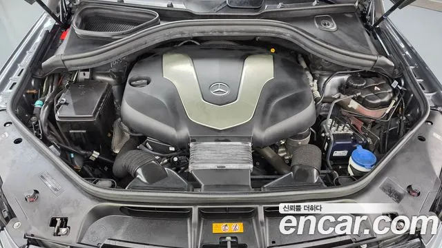 Mercedes-Benz GLE 2018 thumb 6