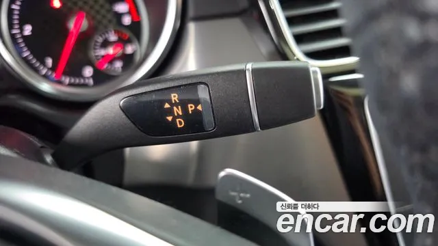 Mercedes-Benz GLE 2018 thumb 9