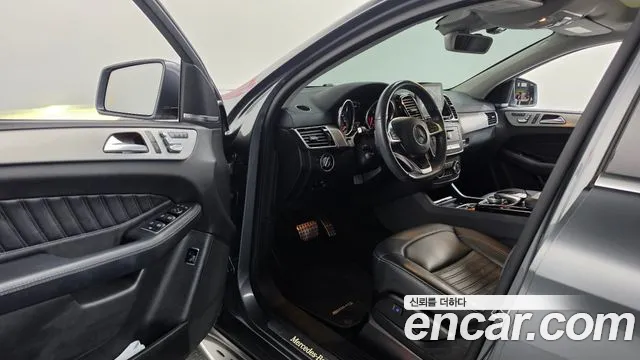 Mercedes-Benz GLE 2018 thumb 10