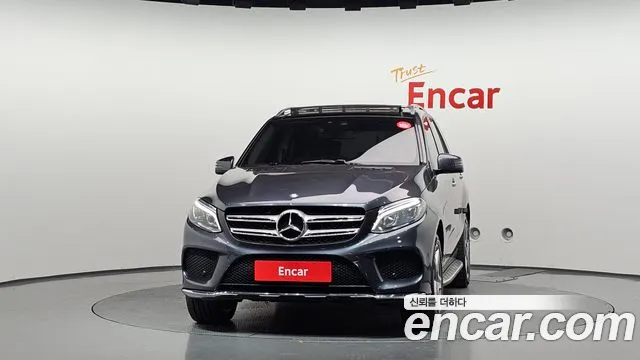Mercedes-Benz GLE 2016 thumb 3