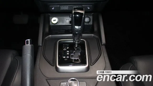 KG_Mobility_Ssangyong Rexton 2018 thumb 9