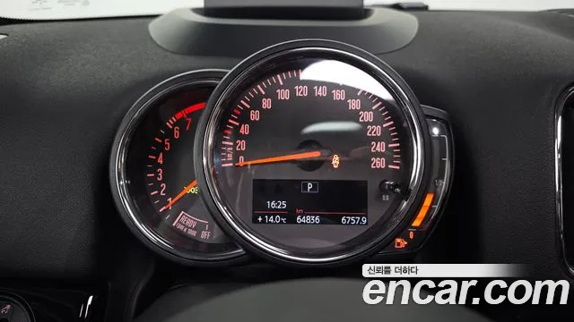 MINI Countryman 2019 thumb 8
