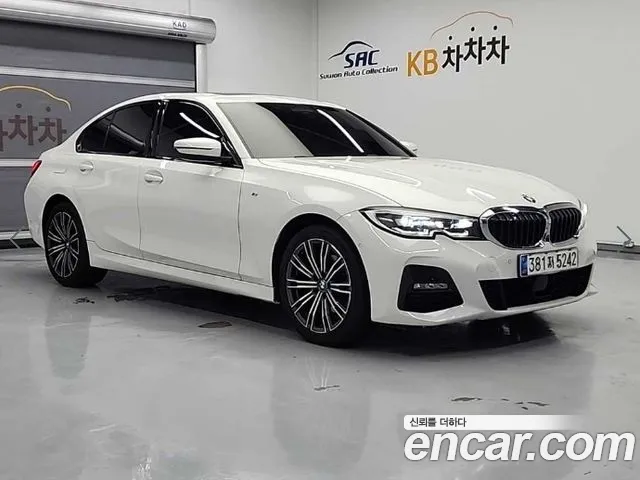 BMW 3-Series 2021 thumb 4