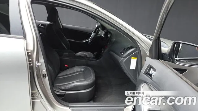 Kia K5 2012 thumb 11