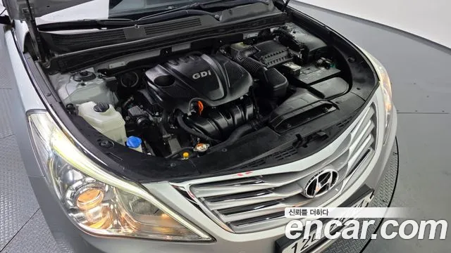 Hyundai Grandeur 2011 thumb 6