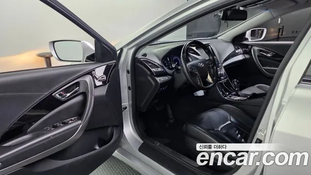 Hyundai Grandeur 2011 thumb 10