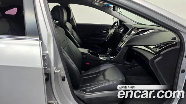Hyundai Grandeur 2011 thumb 11