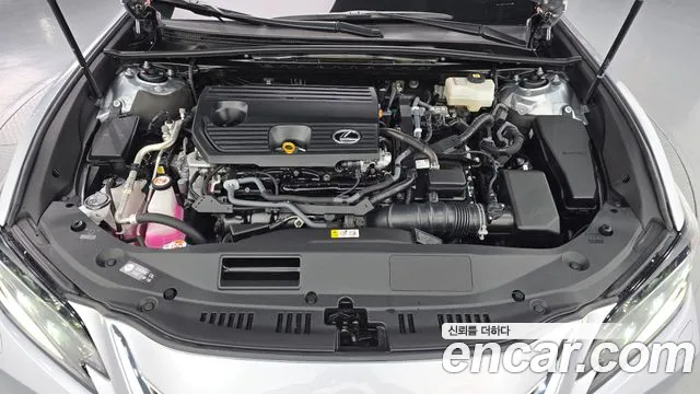 Lexus ES 2024 thumb 6
