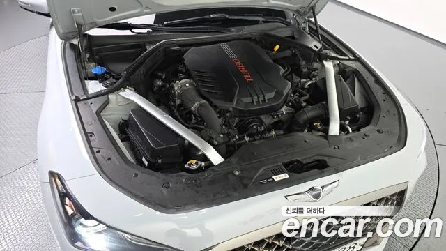 Genesis G70 2018 thumb 6