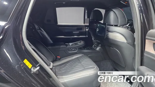Genesis G90 2022 thumb 12