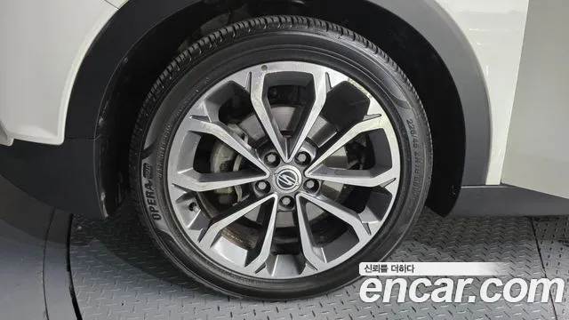 KG_Mobility_Ssangyong TIBOLI 2016 thumb 5