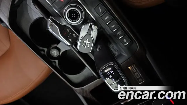 Maserati Levante 2020 thumb 9