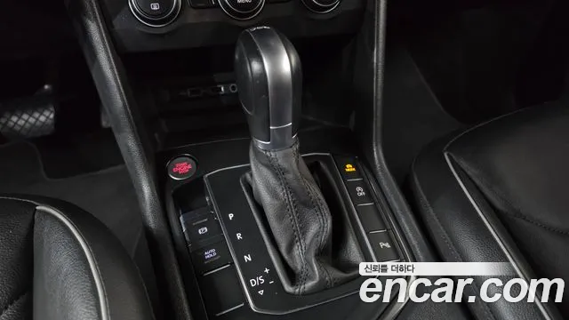 Volkswagen Tiguan 2018 thumb 9