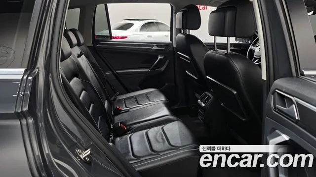 Volkswagen Tiguan 2018 thumb 12