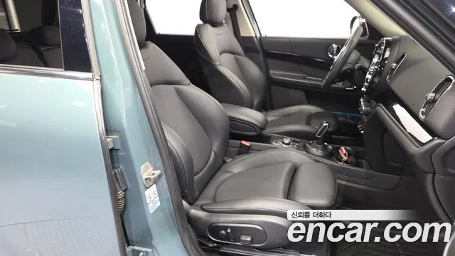 MINI Countryman 2020 thumb 11